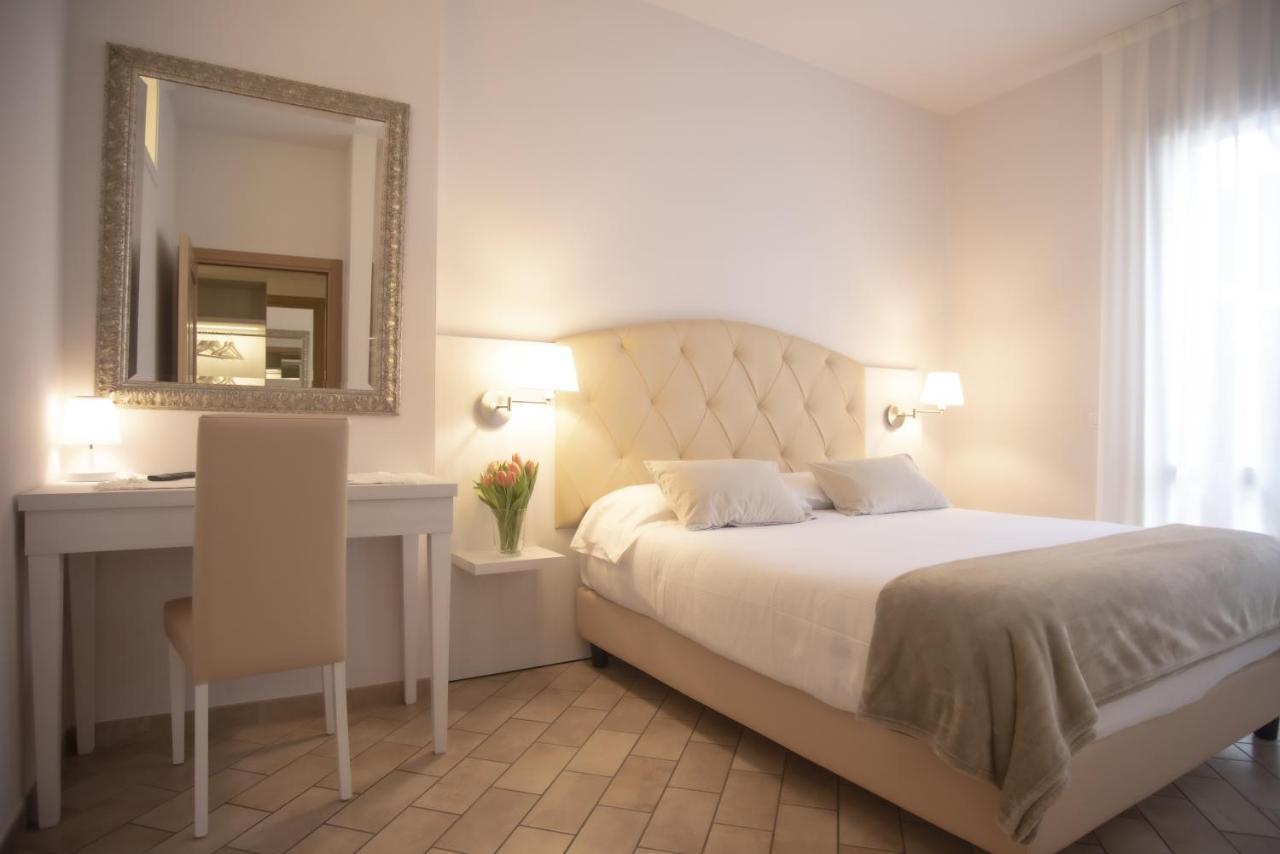 Il Casale Bed & Breakfast San Giovanni In Marignano Eksteriør bilde