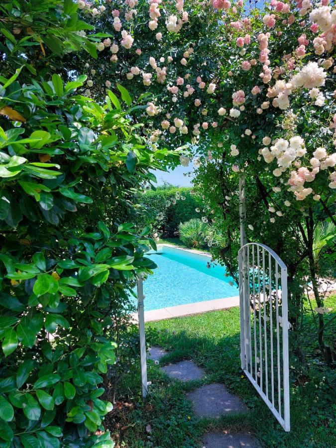 Il Casale Bed & Breakfast San Giovanni In Marignano Eksteriør bilde